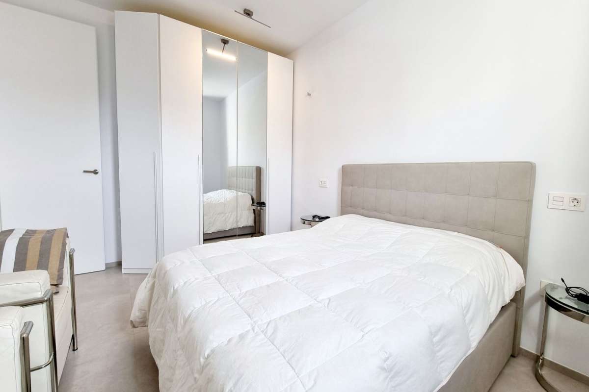 appartement-mi-etage-a-puerto-banus