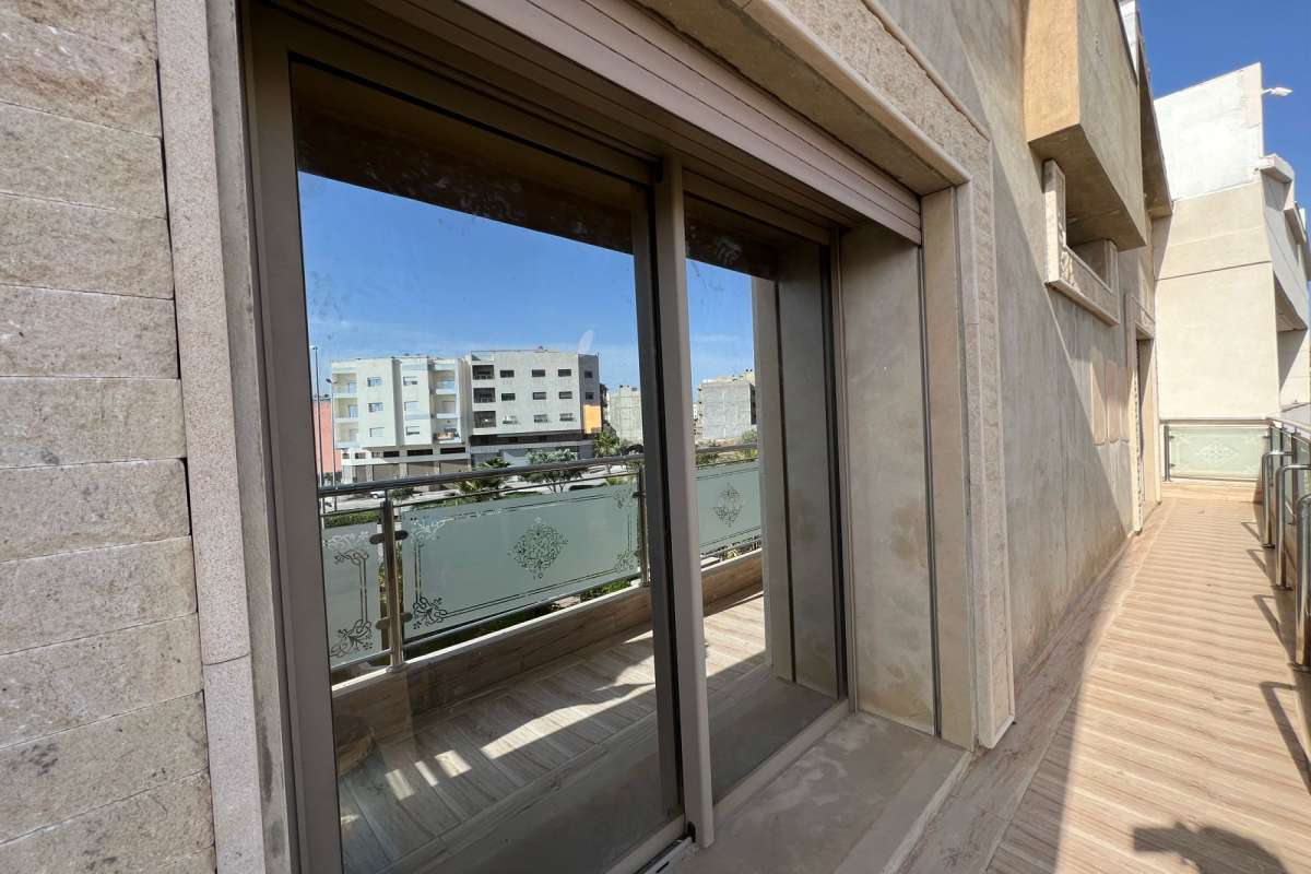 tres-belle-villa-a-vendre-a-benslimane